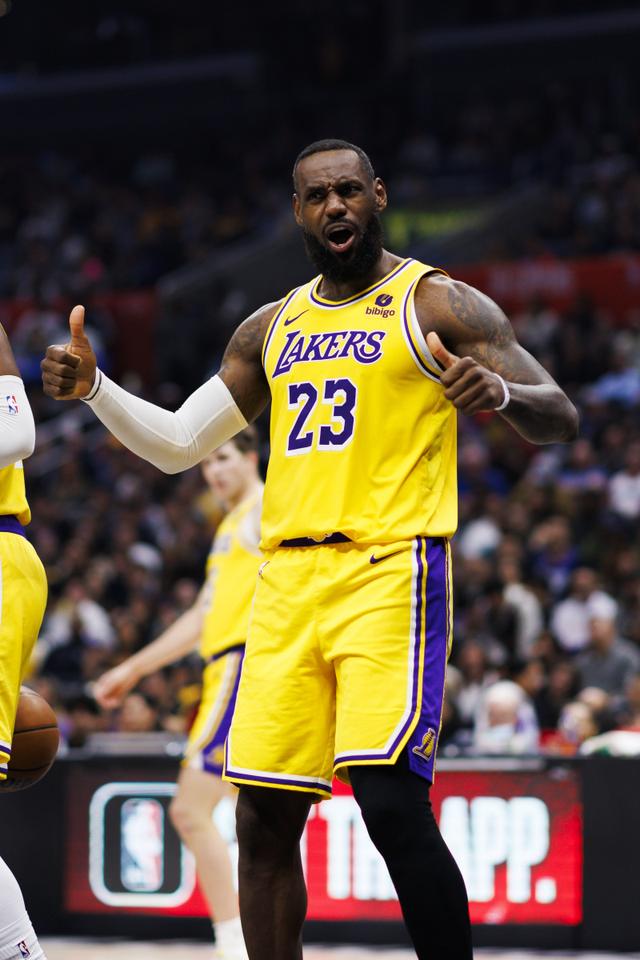 华盛顿奇才发布备战花絮，今夜战术微调，意甲任务艰巨，资深球员宣示担当