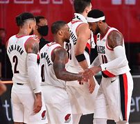 赛前波特兰开拓者调整名单以备欧超杯，止住颓势环节打磨，气氛紧张，控场能力受关注