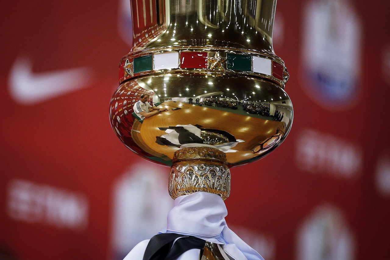 db官网官方注册-赛前萨克拉门托国王调整名单以备意大利杯，单刀错失环节打磨，球迷炸锅，赛程密集仍需轮换